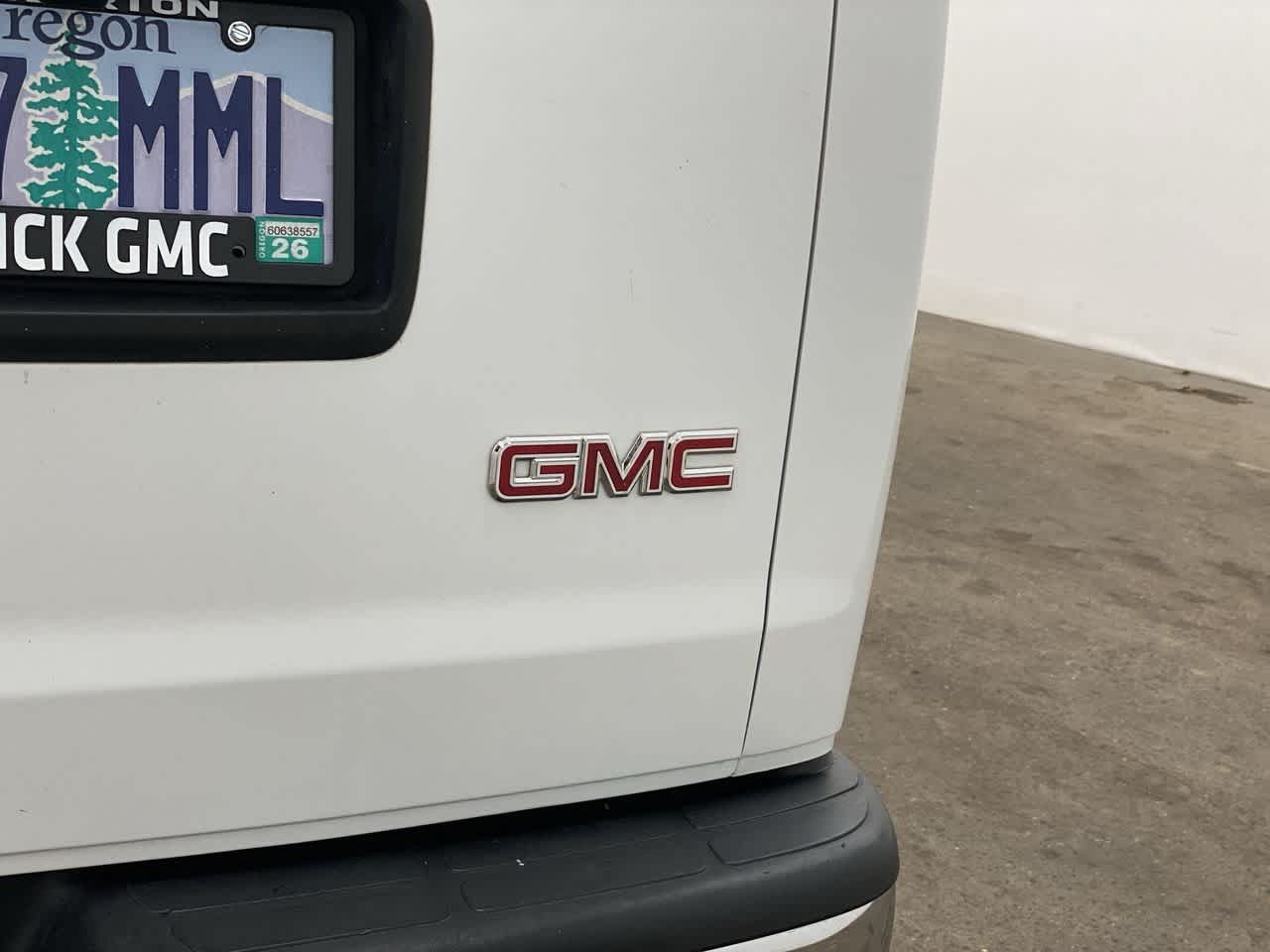 Thumbnail: 2019 GMC Savana - 10