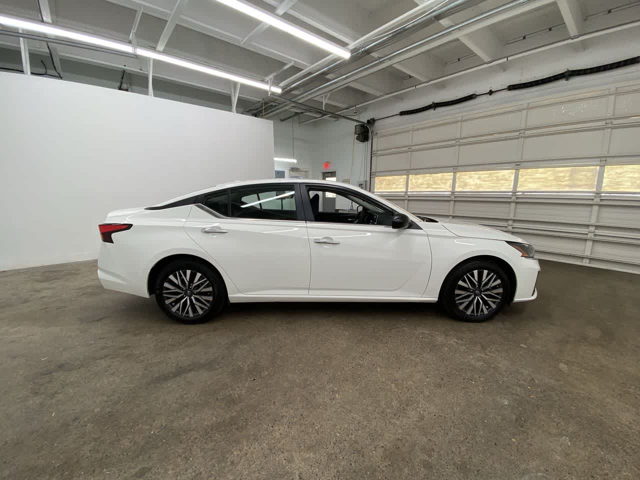 Thumbnail: 2025 Nissan Altima - 7