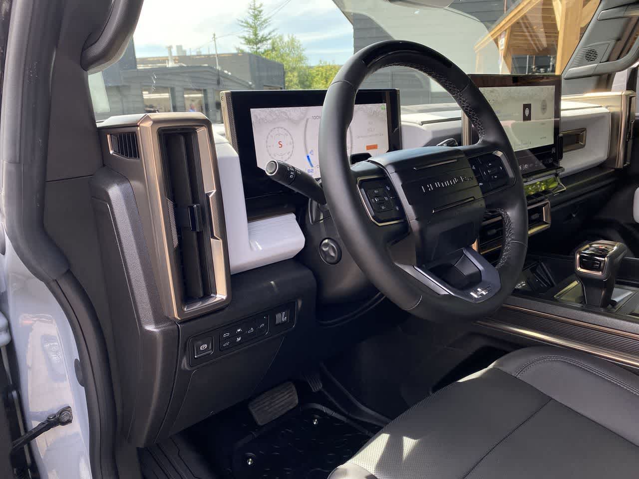 Thumbnail: 2025 GMC Hummer EV - 2