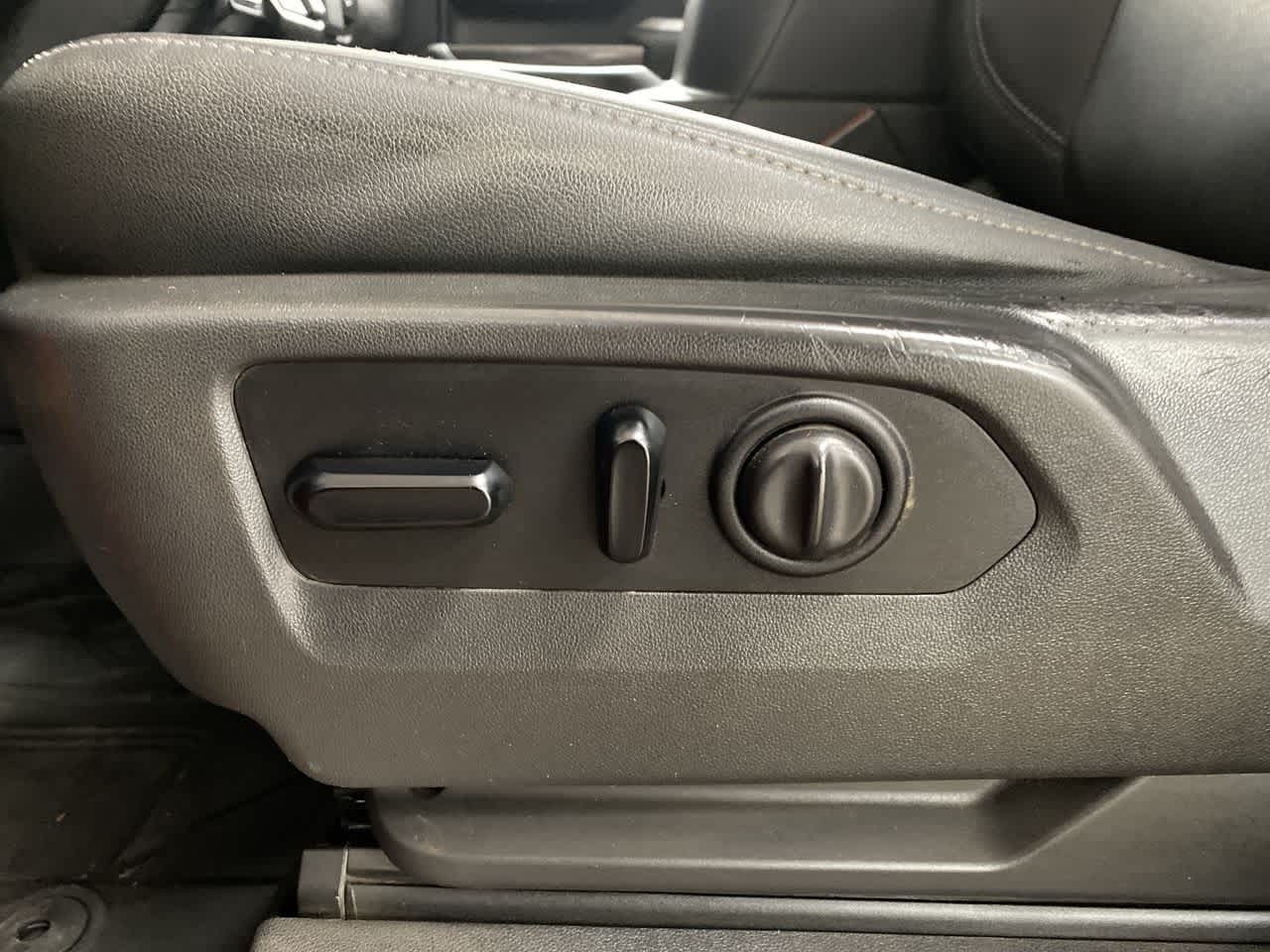 Thumbnail: 2021 Chevrolet Silverado 3500 - 15