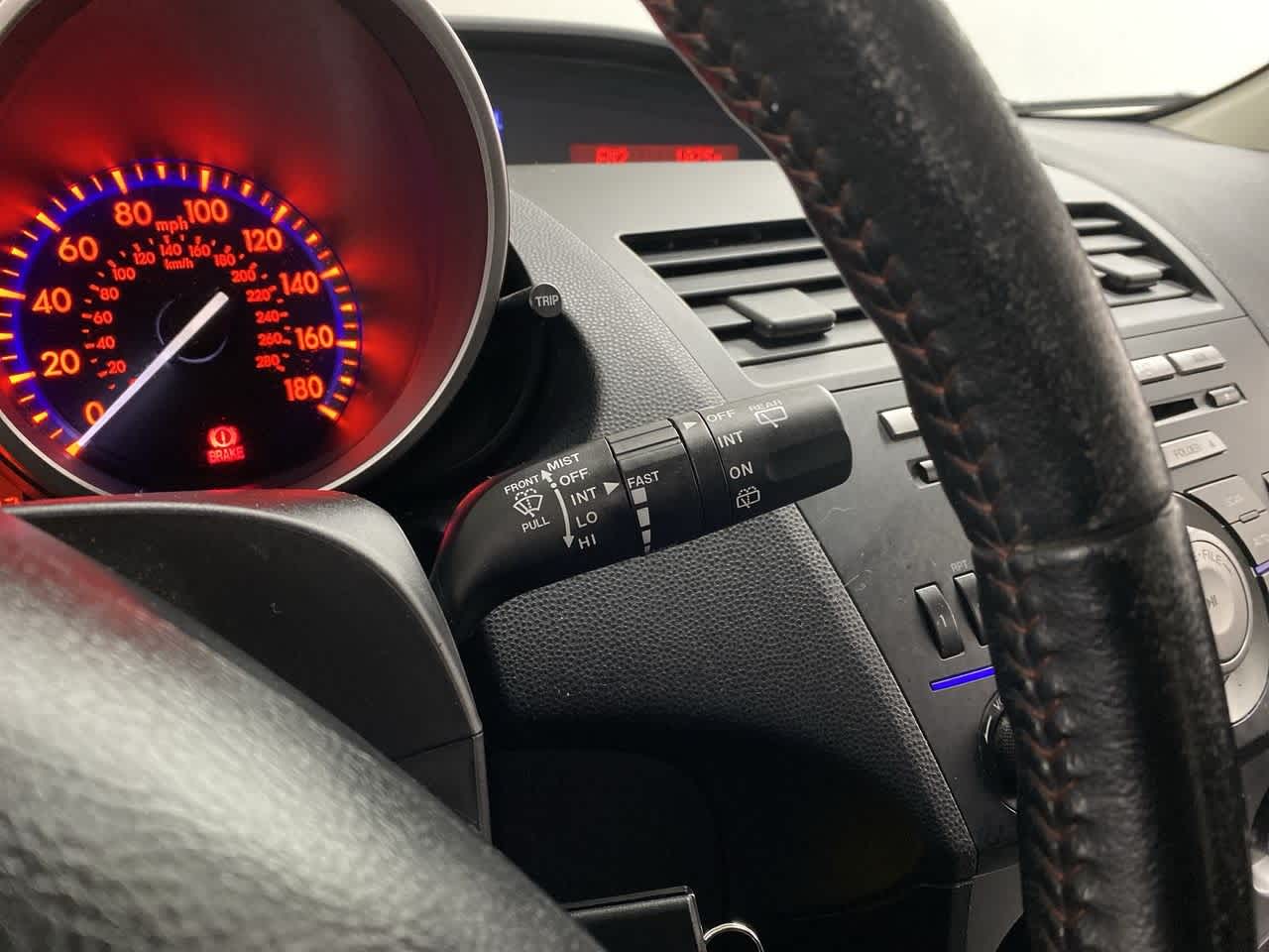 Thumbnail: 2011 Mazda Mazda3 - 22