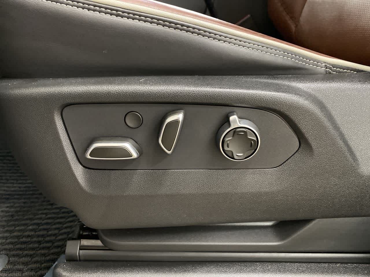 Thumbnail: 2024 GMC Yukon - 15