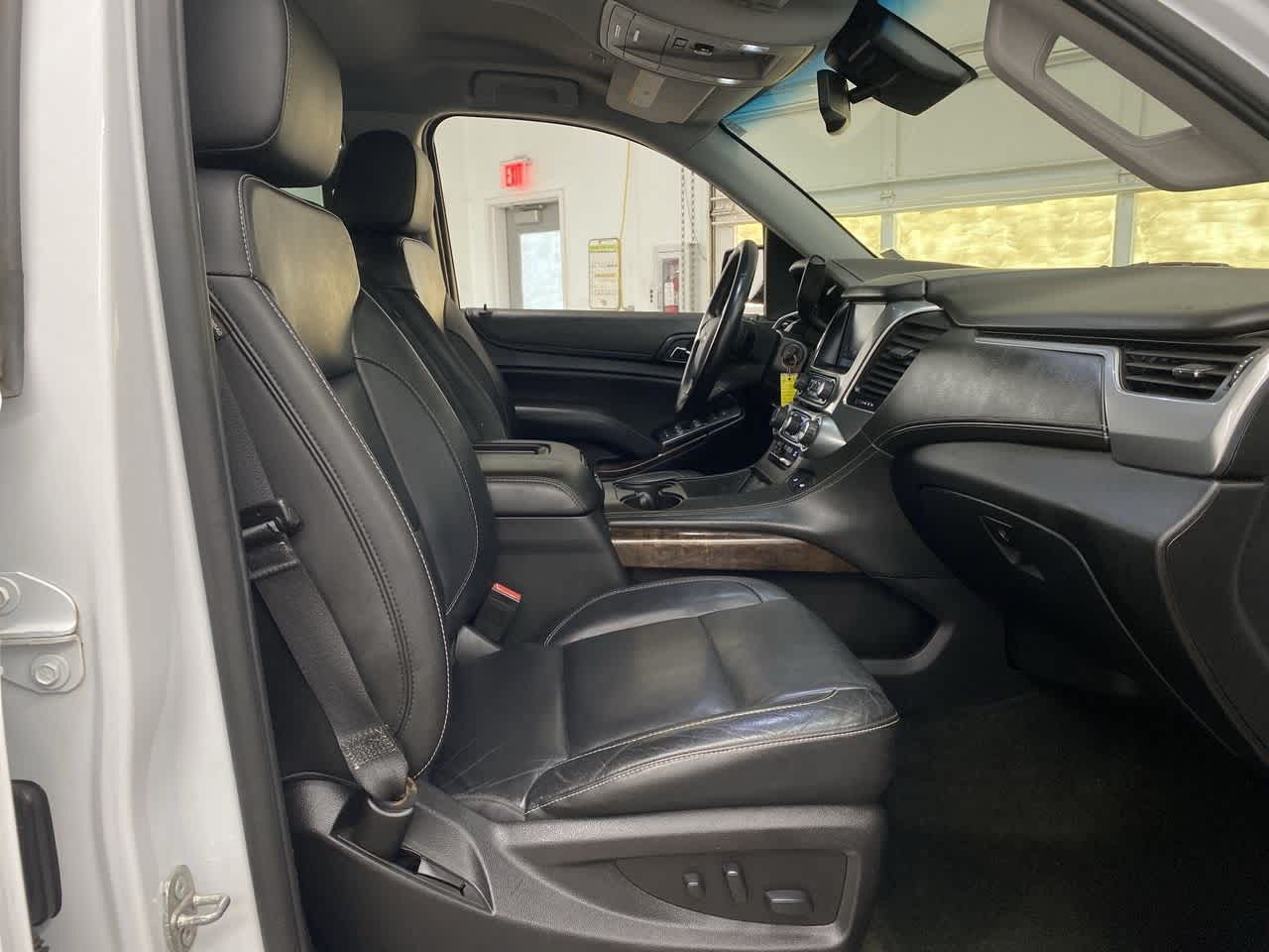 Thumbnail: 2018 Chevrolet Suburban - 19