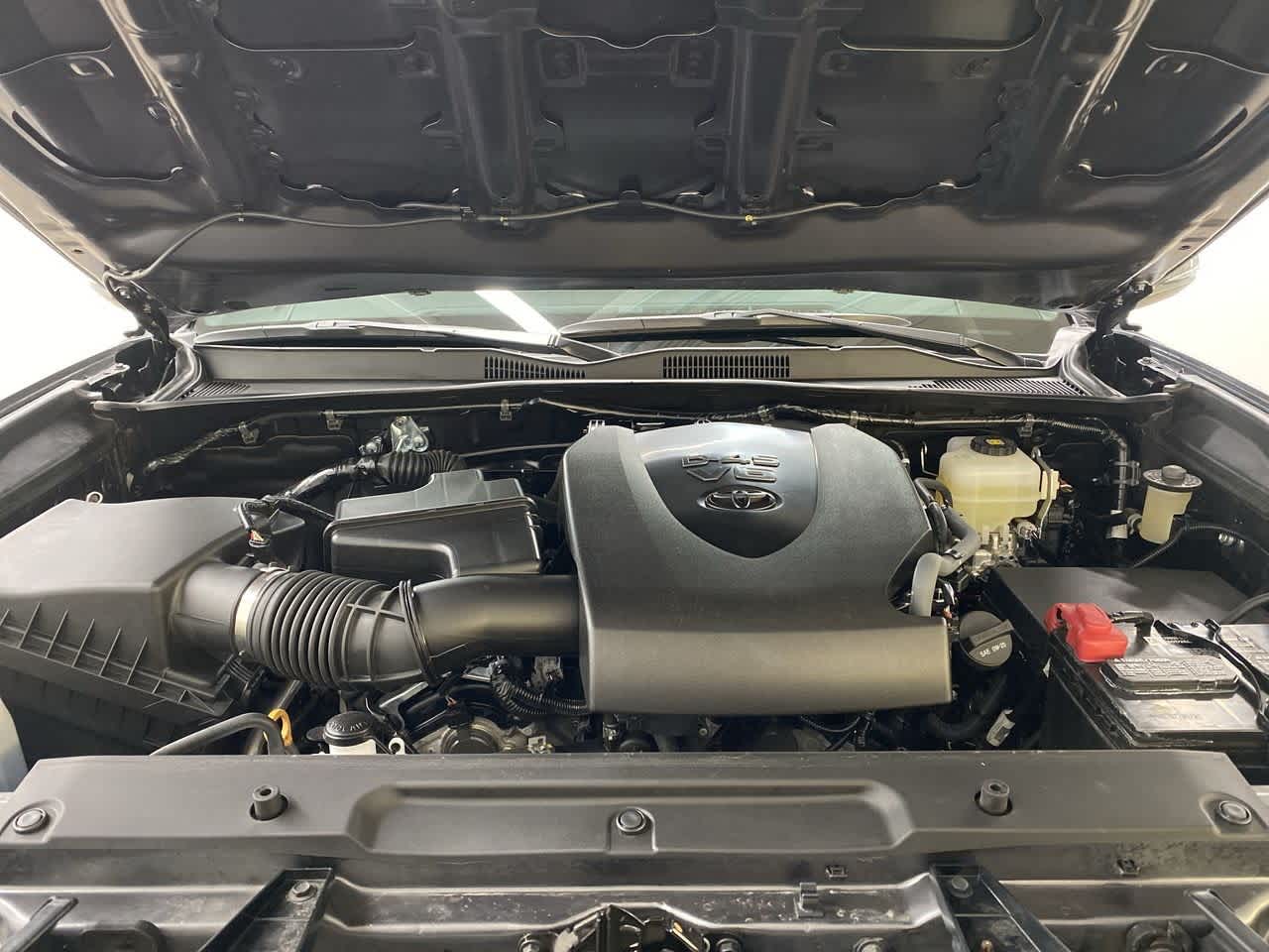 Thumbnail: 2020 Toyota Tacoma - 12