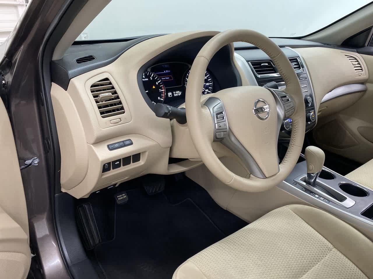 Thumbnail: 2015 Nissan Altima - 2