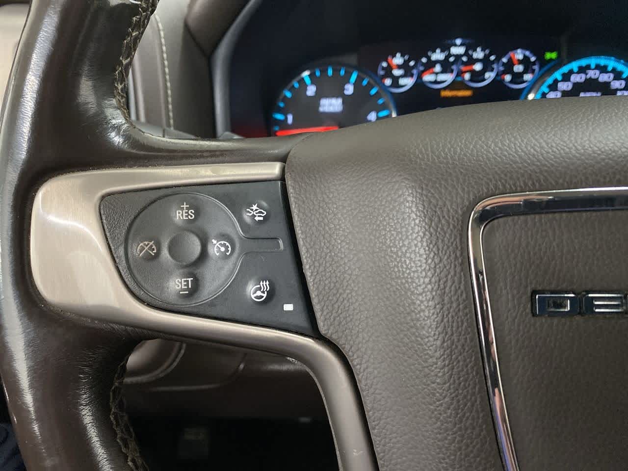 Thumbnail: 2019 GMC Sierra 3500 - 21