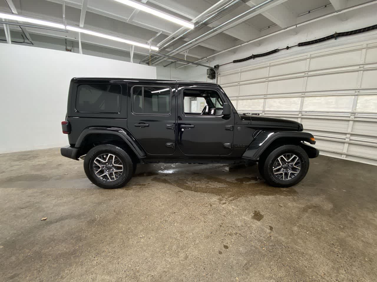 Thumbnail: 2025 Jeep Wrangler - 7