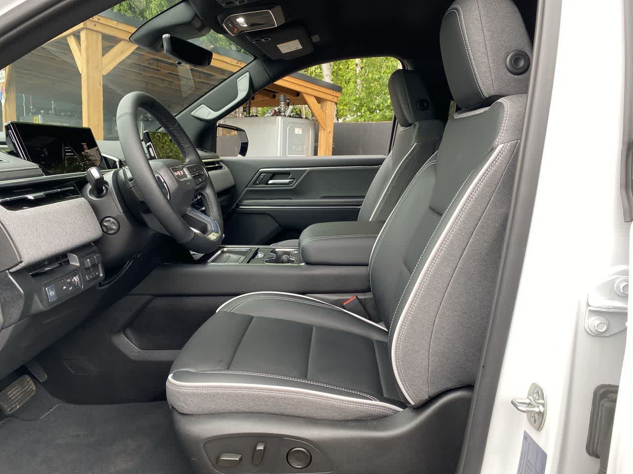 Thumbnail: 2026 GMC Sierra EV - 13