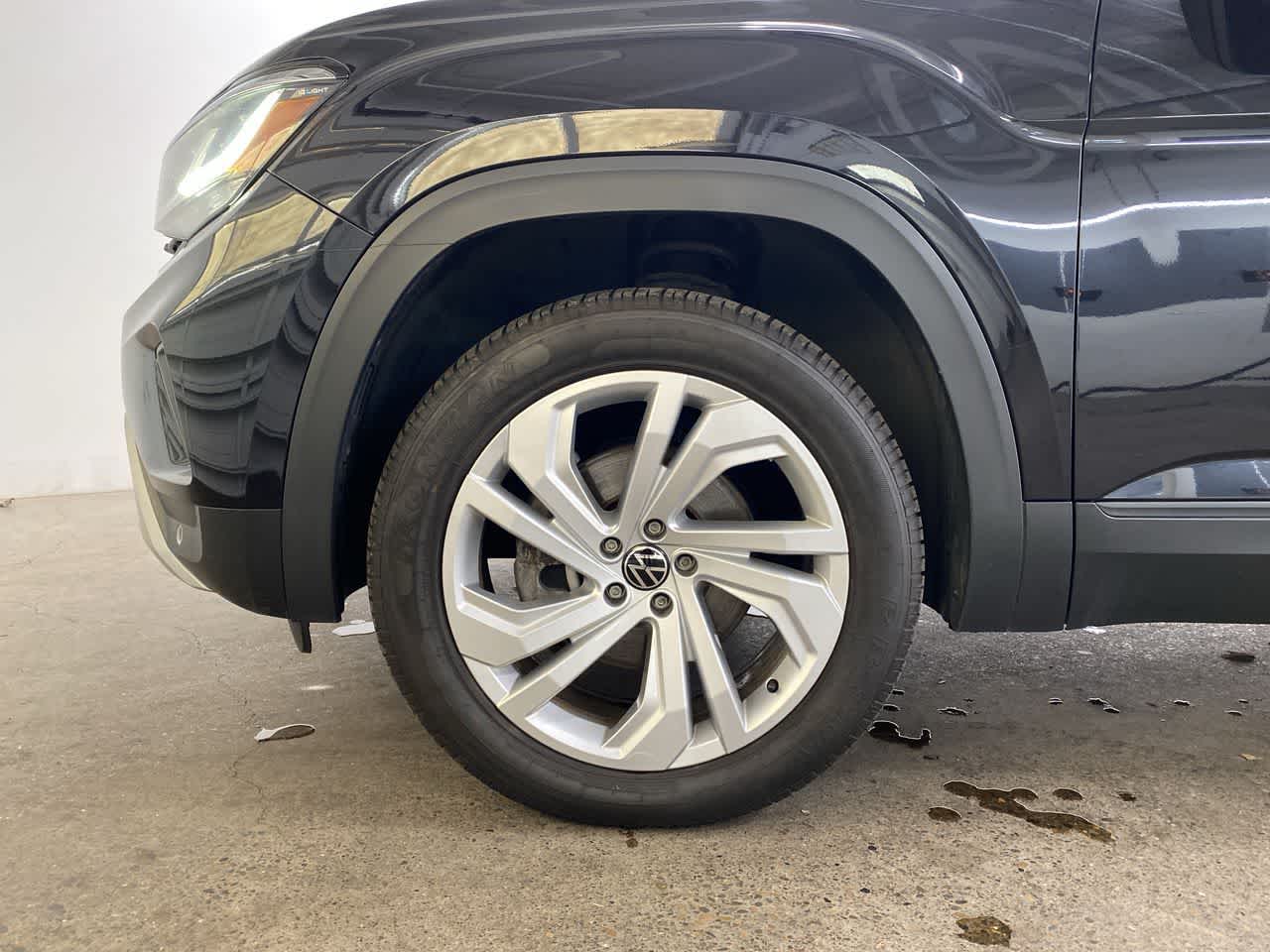 Thumbnail: 2021 Volkswagen Atlas - 11