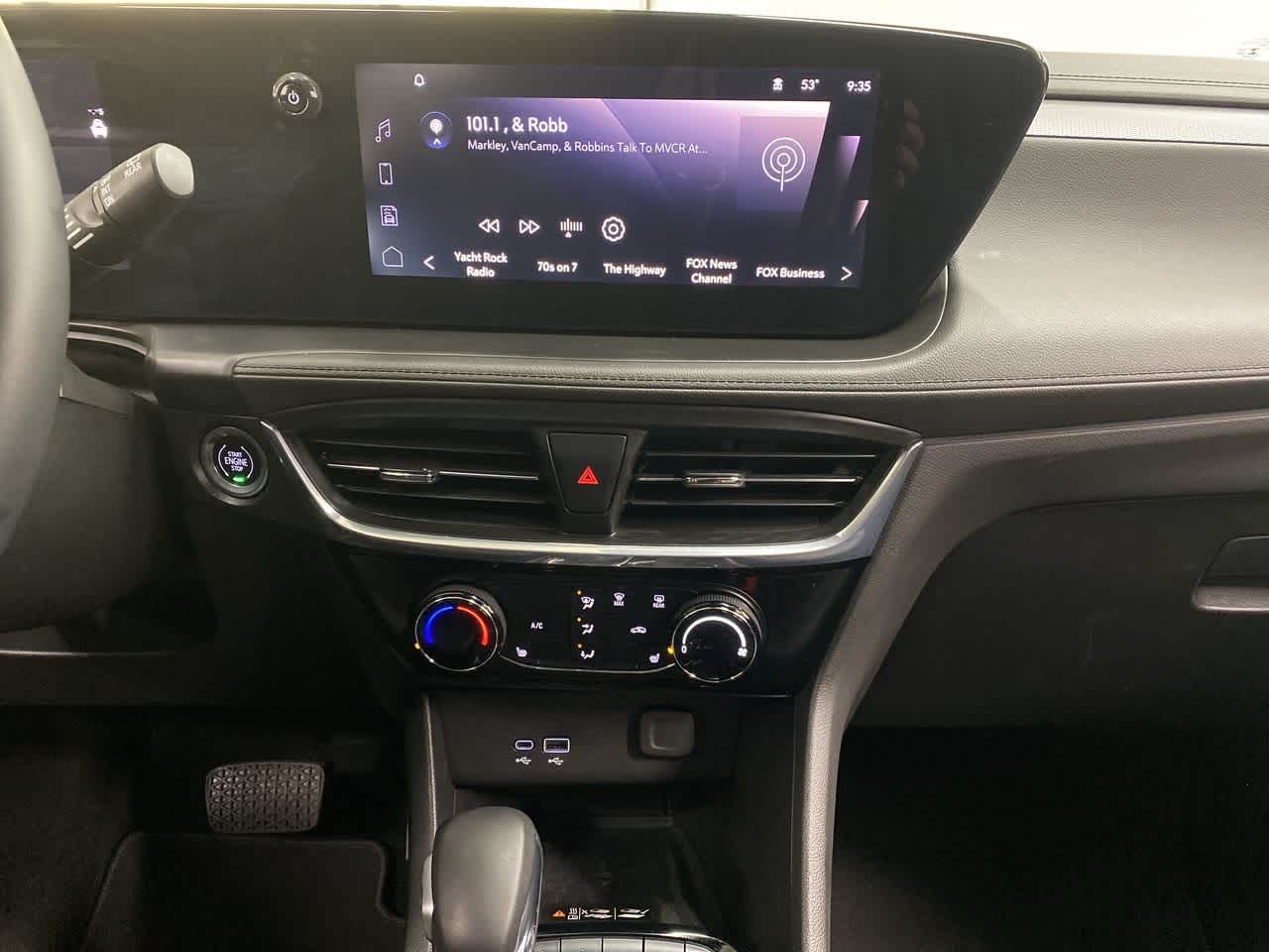 2025 Buick Encore GX Sport Touring 25