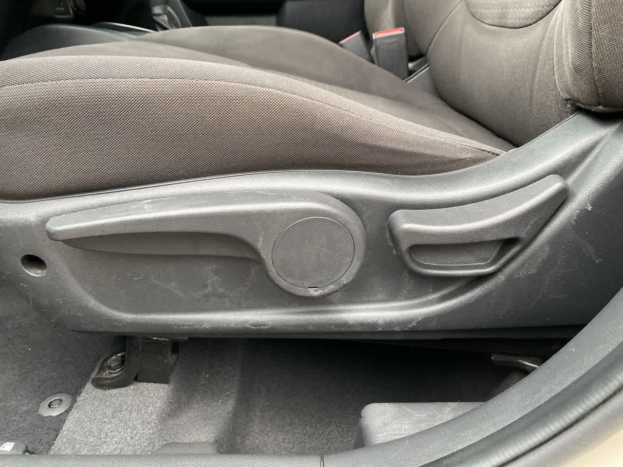 Thumbnail: 2012 Kia Soul - 15