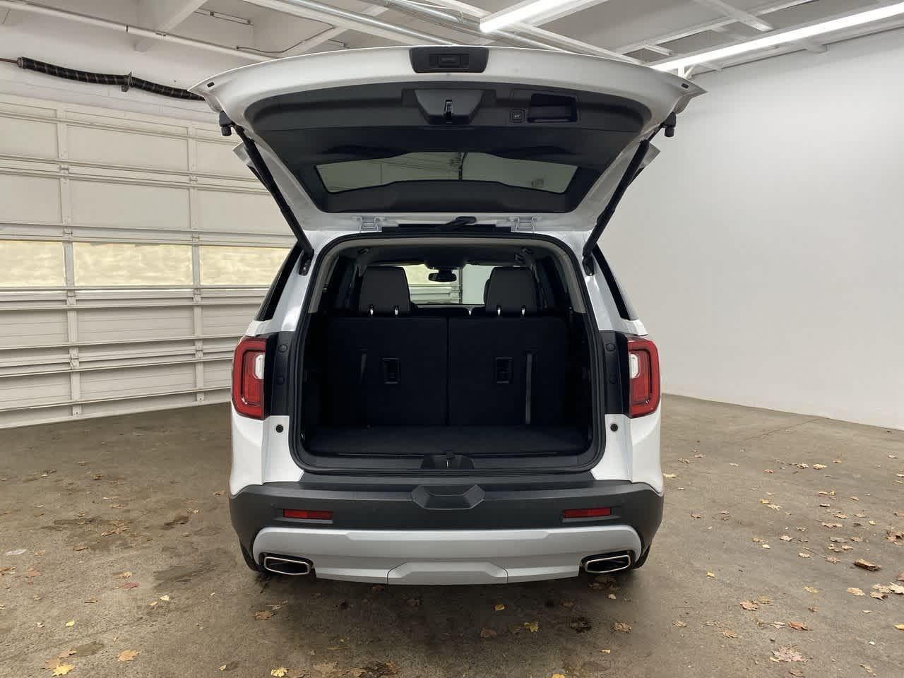 Thumbnail: 2023 GMC Acadia - 29