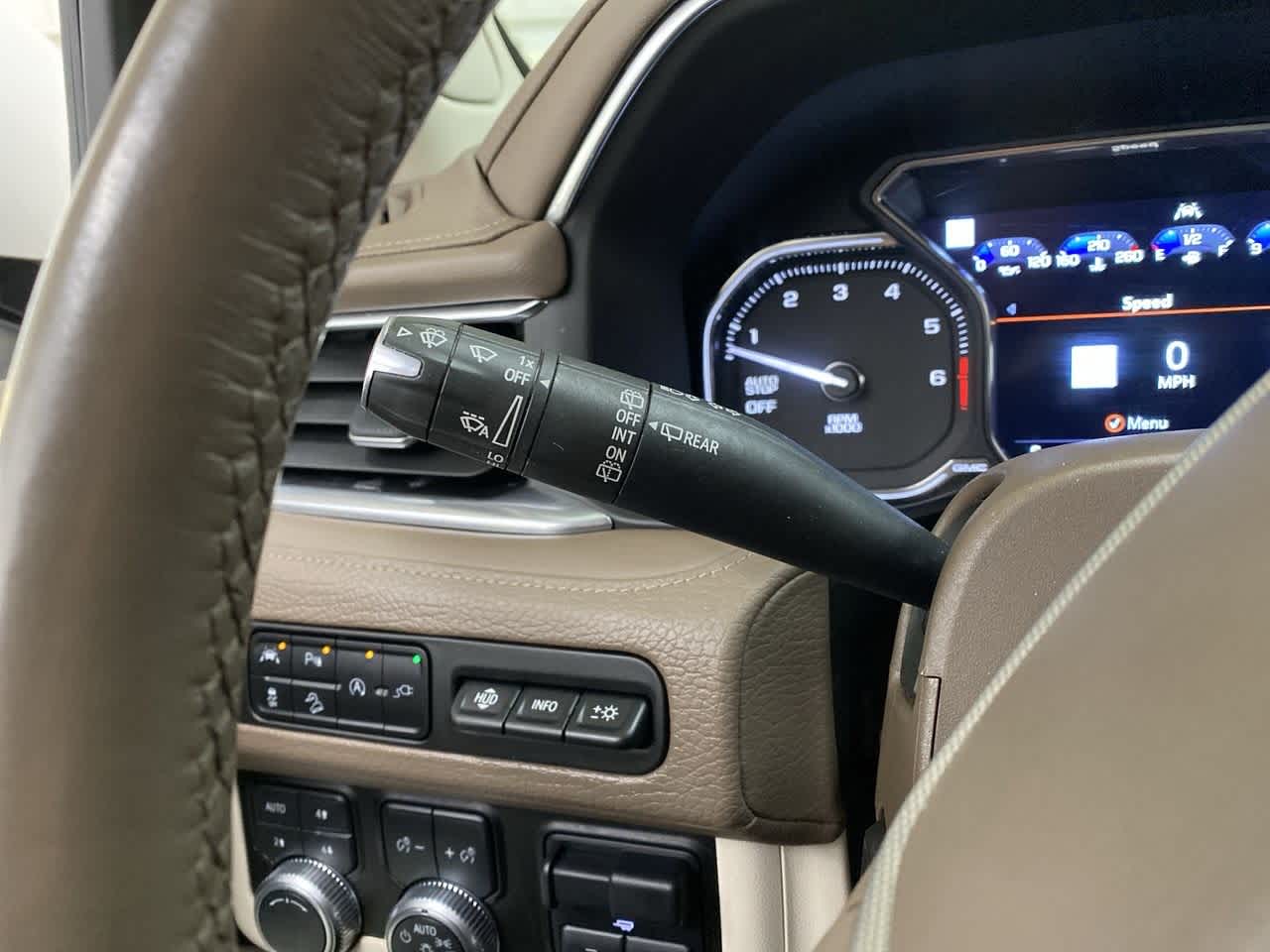 Thumbnail: 2021 GMC Yukon - 22