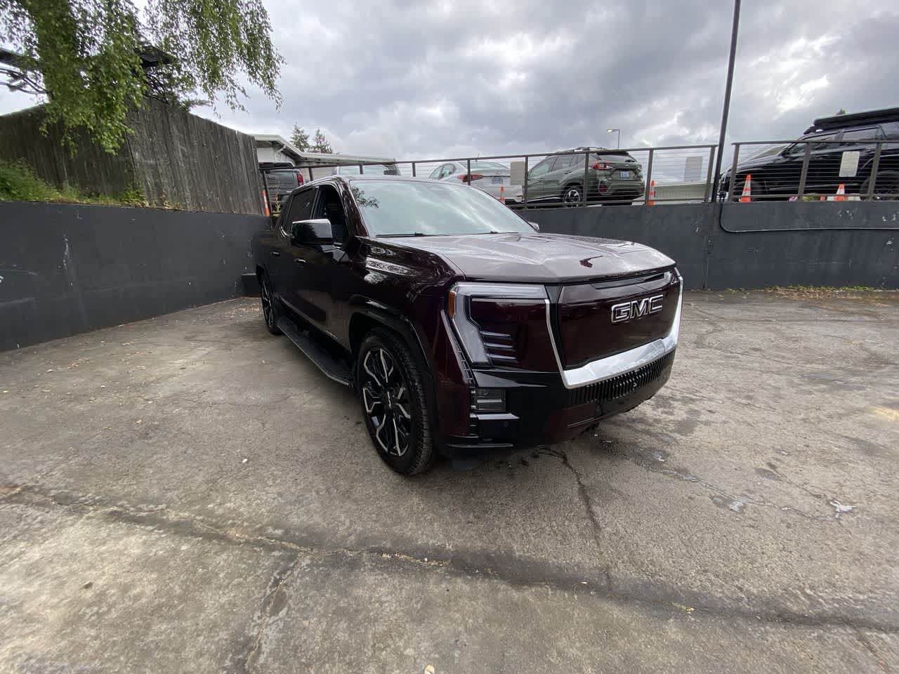 Thumbnail: 2025 GMC Sierra EV - 8