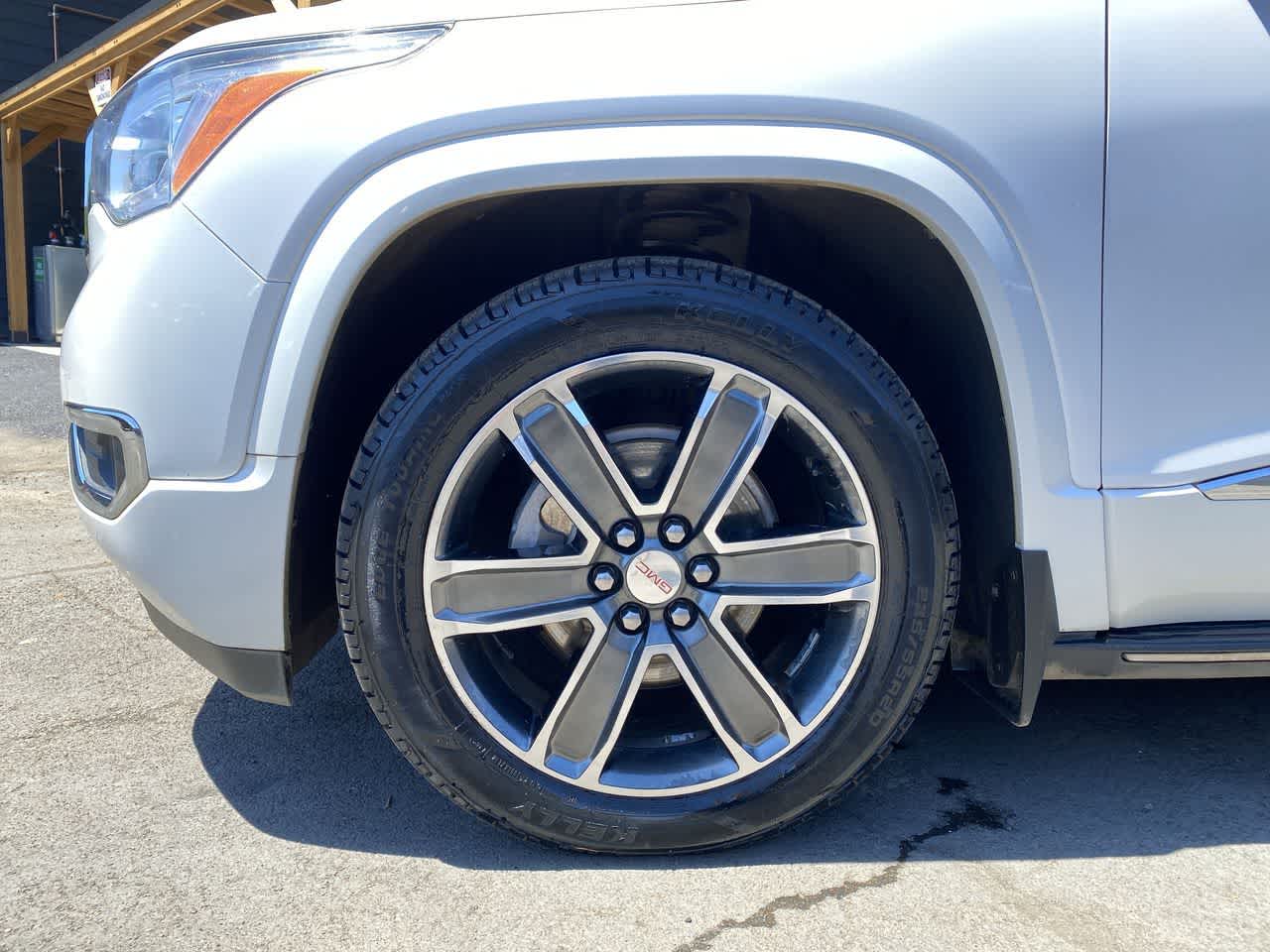 Thumbnail: 2017 GMC Acadia - 11