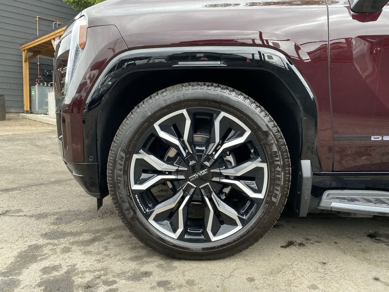 Thumbnail: 2025 GMC Sierra EV - 11