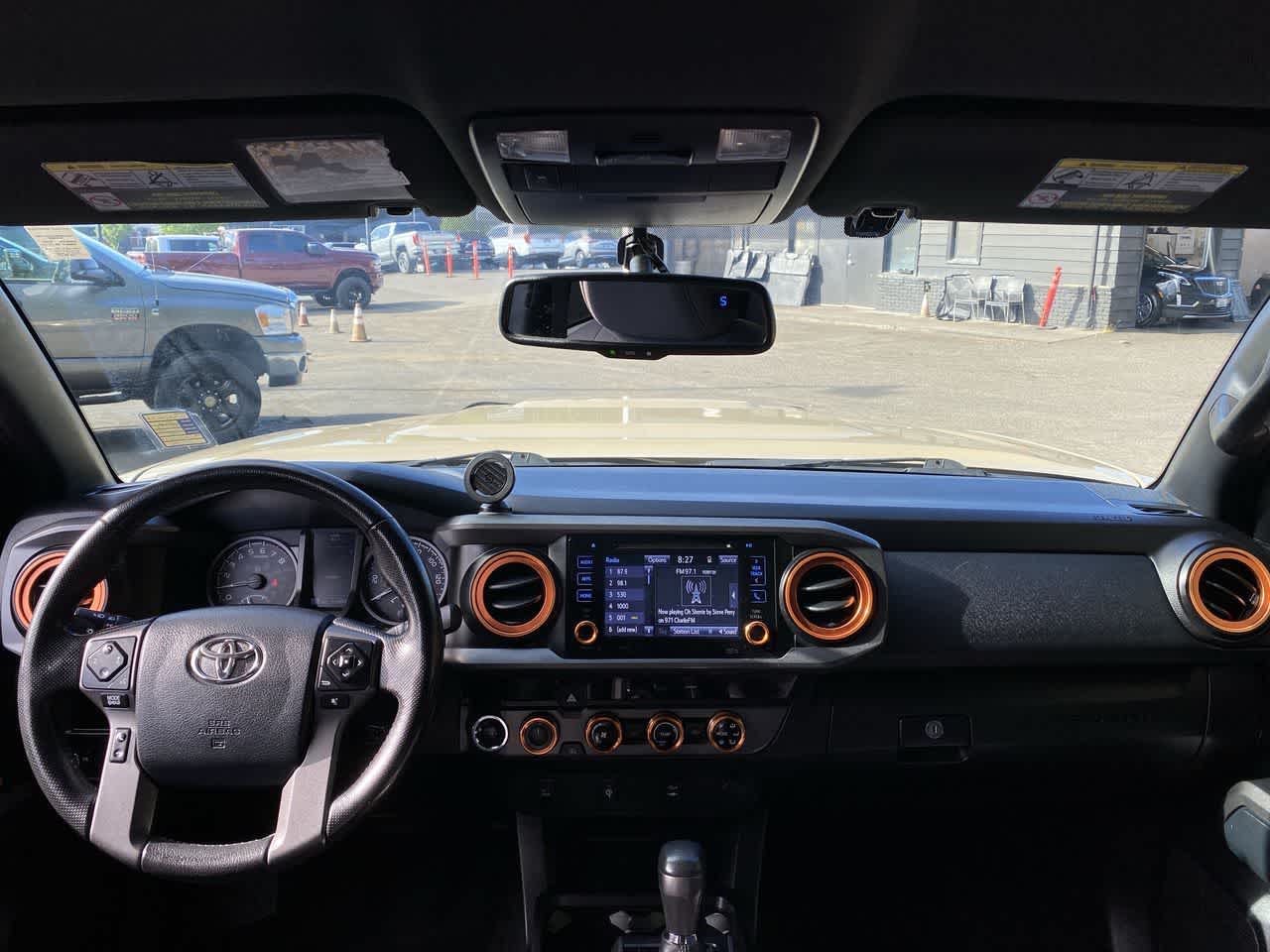 Thumbnail: 2016 Toyota Tacoma - 12