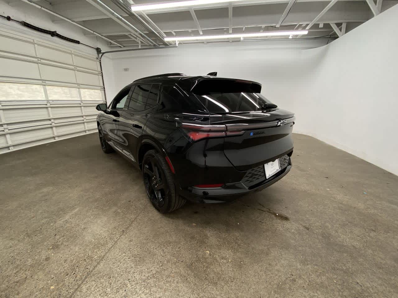 Thumbnail: 2024 Chevrolet Equinox - 4