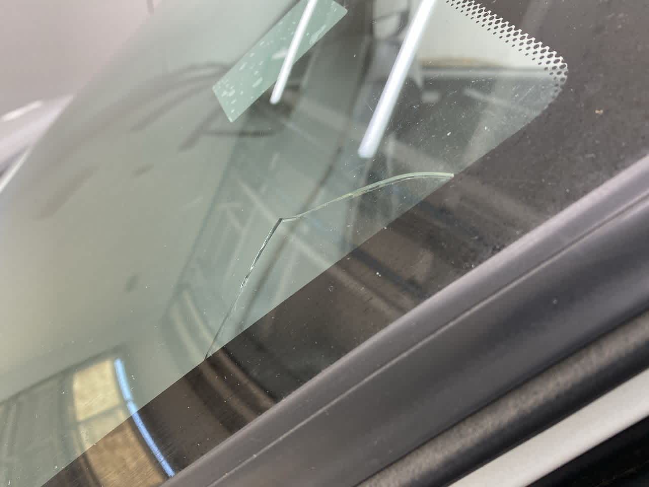 Thumbnail: 2023 GMC Savana - 35