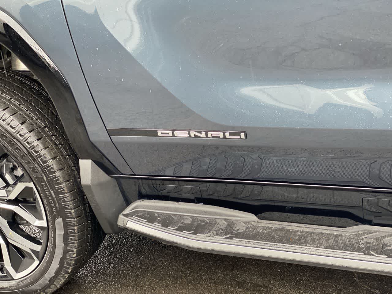 Thumbnail: 2025 GMC Sierra EV - 10