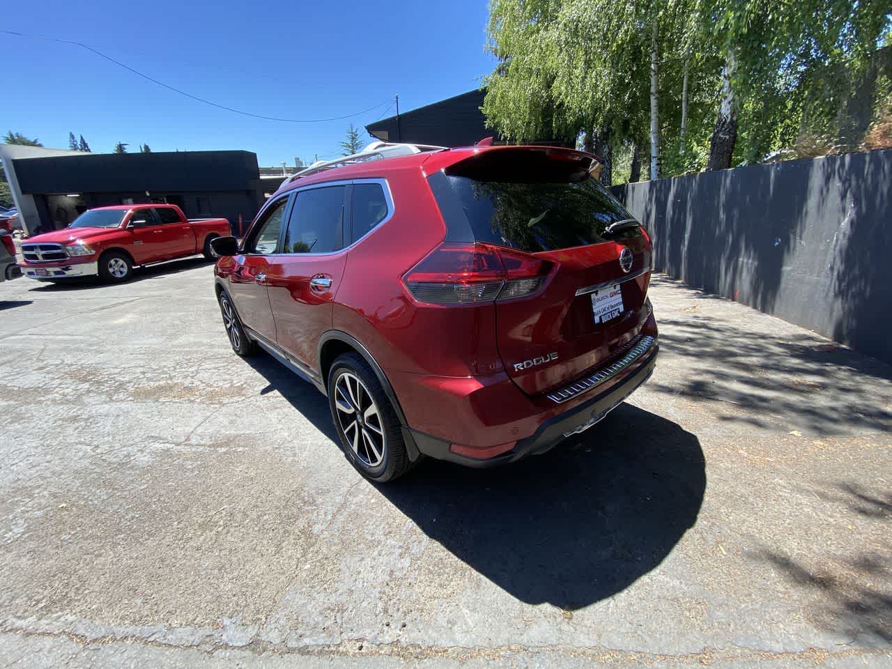 Thumbnail: 2019 Nissan Rogue - 4