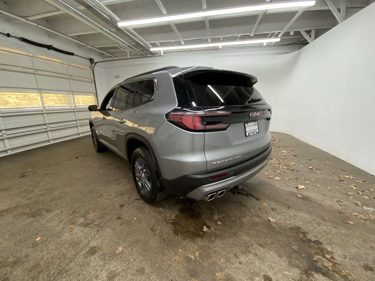 Thumbnail: 2025 GMC Acadia - 4