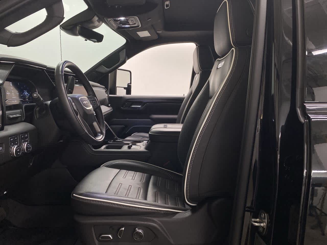 Thumbnail: 2024 GMC Sierra 2500 - 12