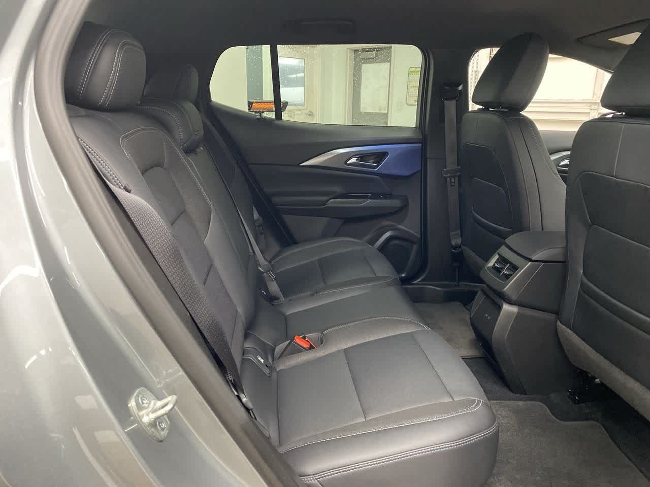 Thumbnail: 2025 Chevrolet Equinox - 17