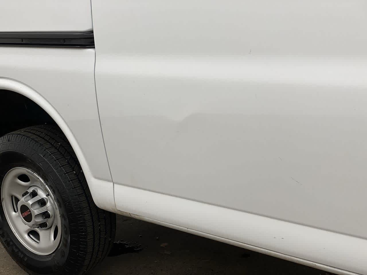 Thumbnail: 2023 GMC Savana - 32