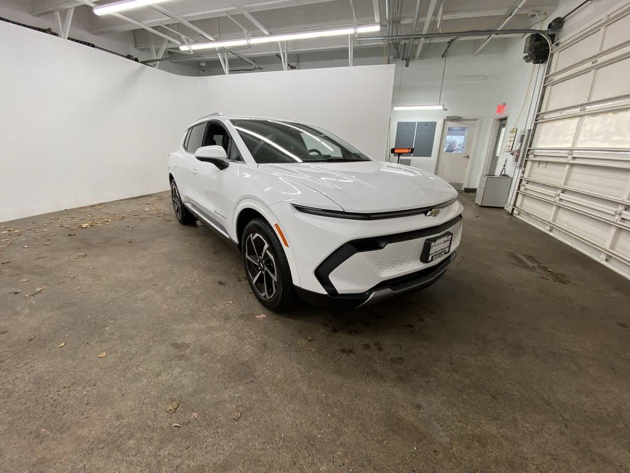 Thumbnail: 2025 Chevrolet Equinox - 8