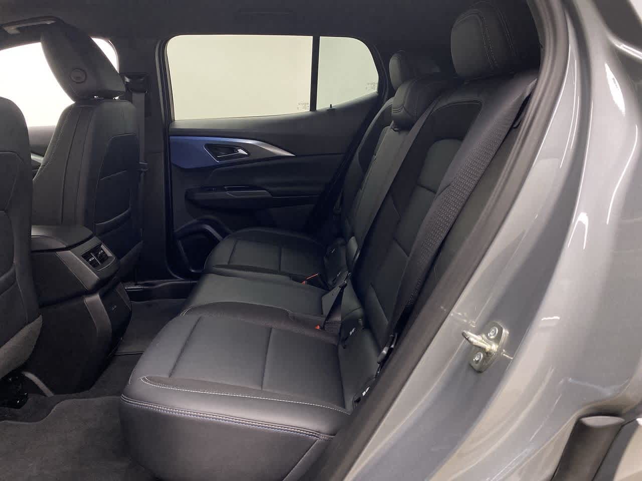 Thumbnail: 2025 Chevrolet Equinox - 16