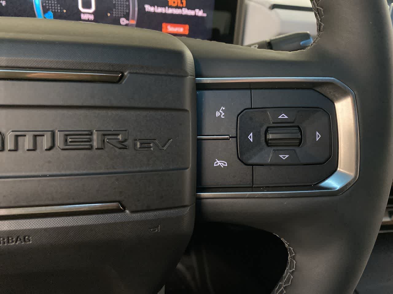 Thumbnail: 2025 GMC Hummer EV - 21