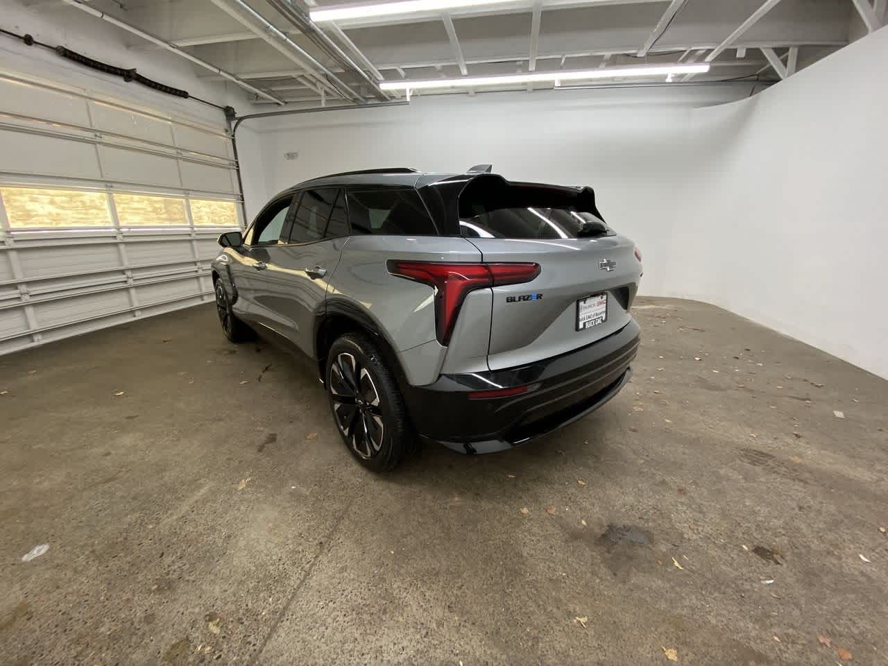 Thumbnail: 2024 Chevrolet Blazer EV - 4