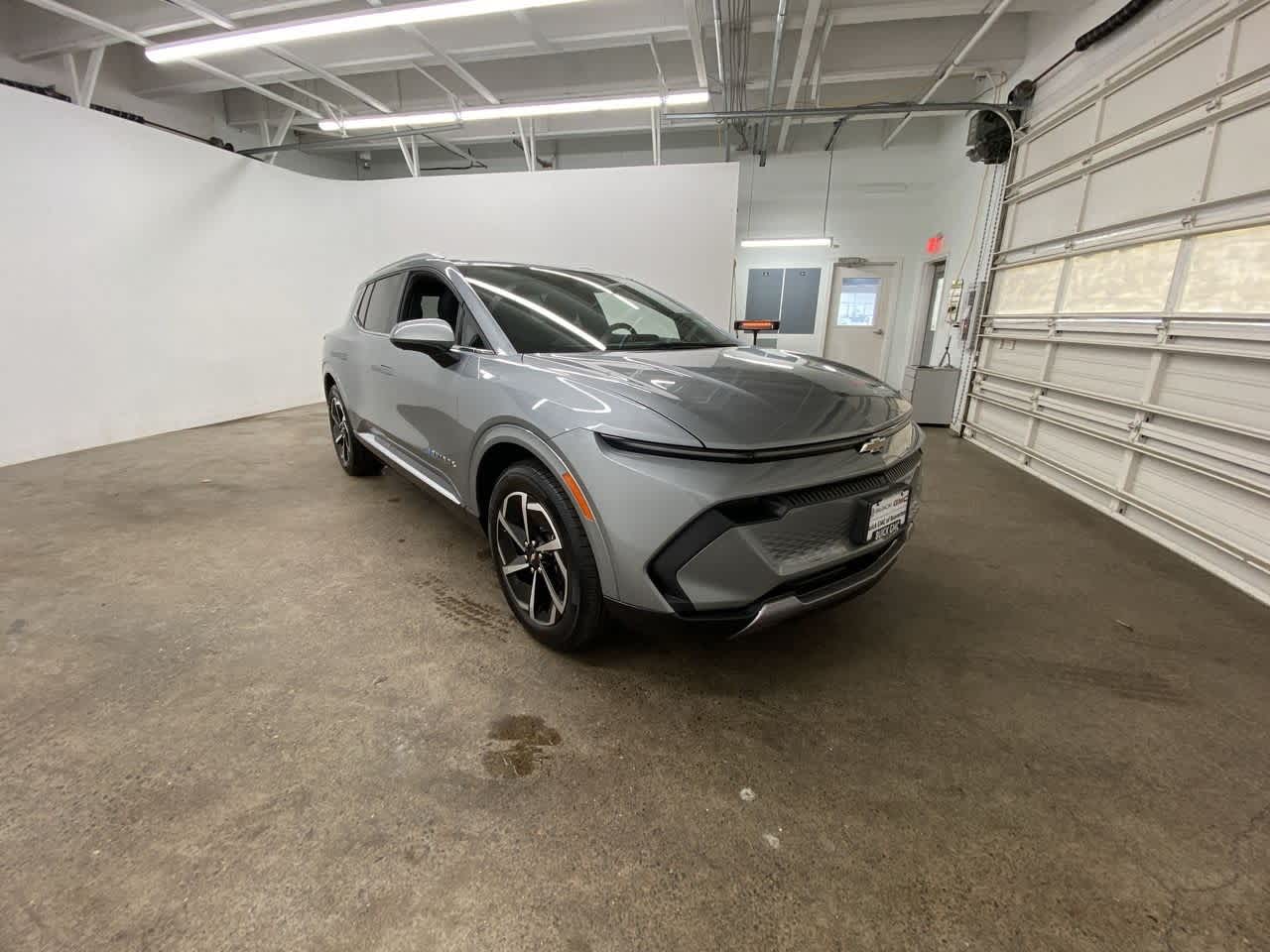 Thumbnail: 2025 Chevrolet Equinox - 8