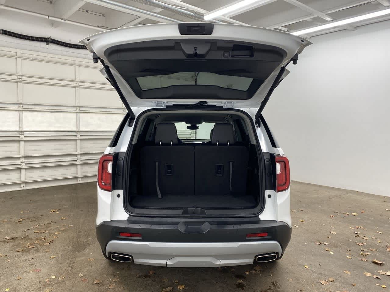 Thumbnail: 2023 GMC Acadia - 29