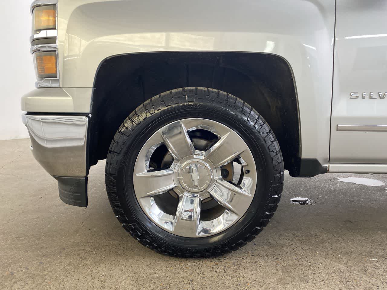 Thumbnail: 2015 Chevrolet Silverado 1500 - 11