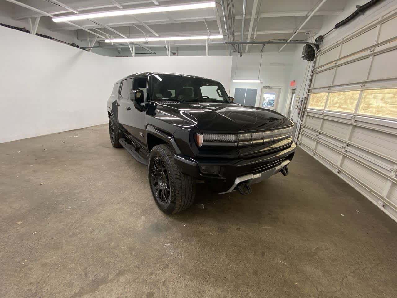 Thumbnail: 2024 GMC Hummer EV - 8