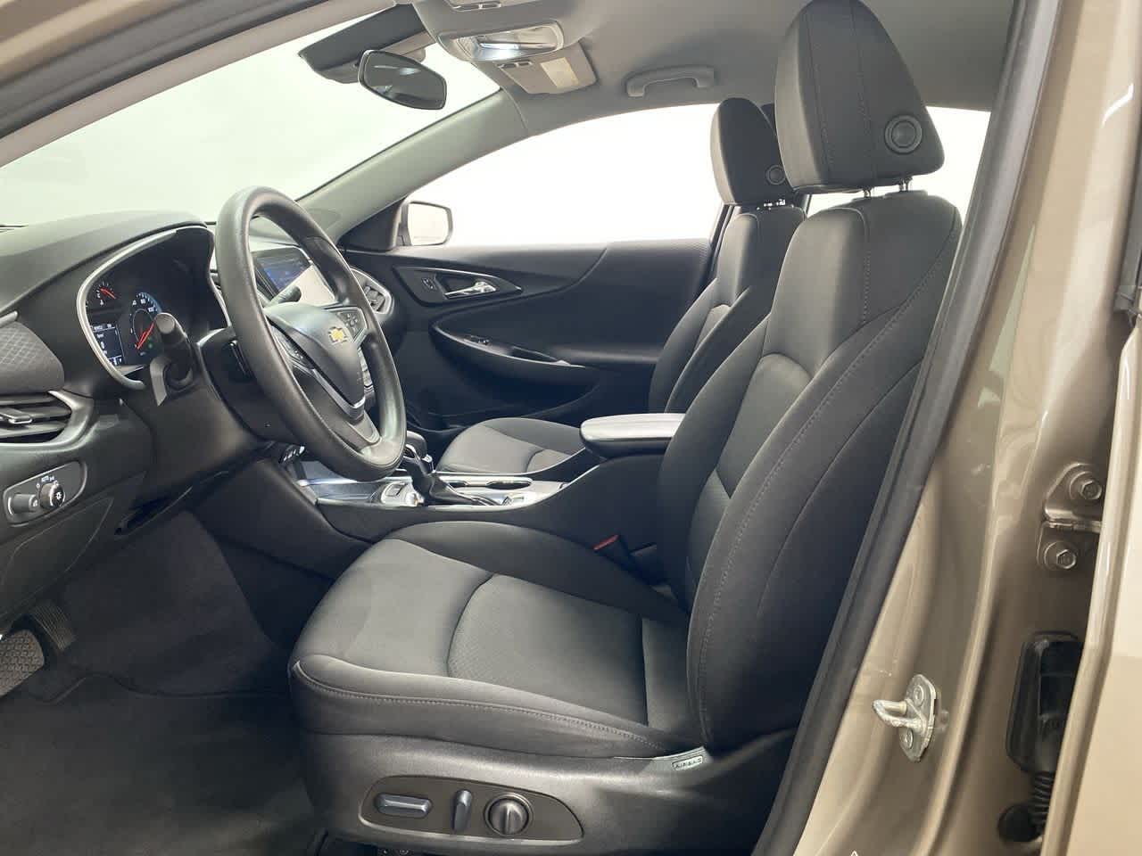 Thumbnail: 2023 Chevrolet Malibu - 13