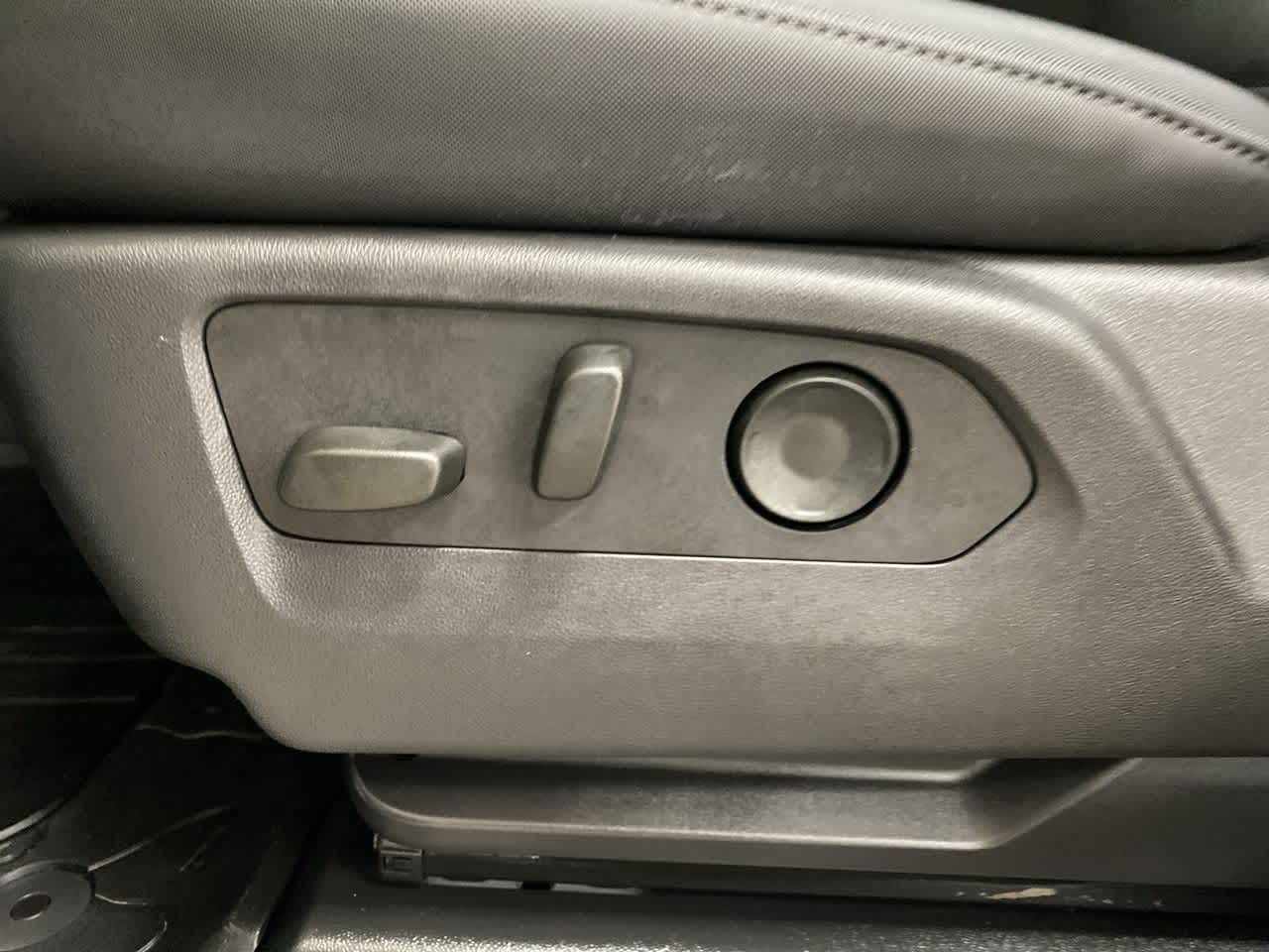 Thumbnail: 2024 GMC Hummer EV - 14