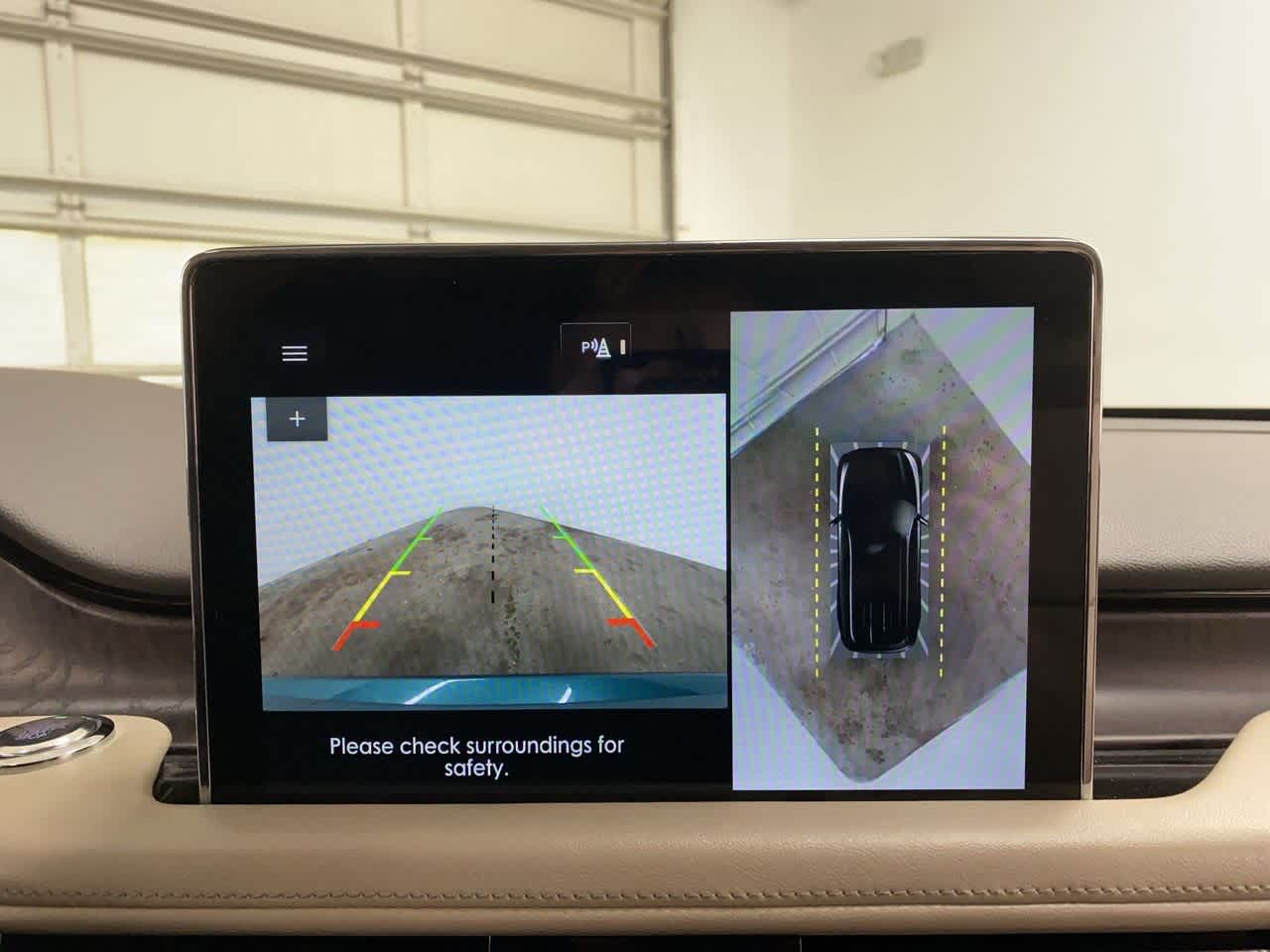 Thumbnail: 2020 Lincoln Aviator - 25