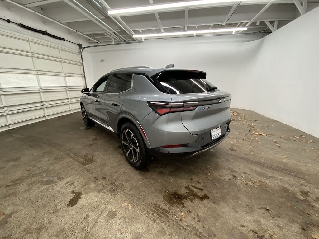 Used 2025 Chevrolet Equinox EV LT SUV