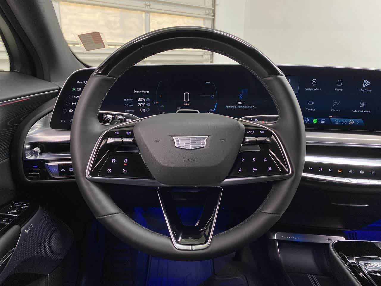 Thumbnail: 2024 Cadillac Lyriq - 20