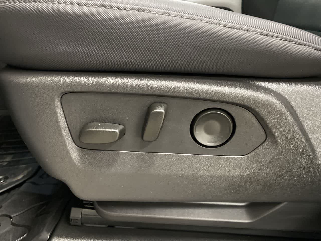 Thumbnail: 2025 GMC Hummer EV - 14