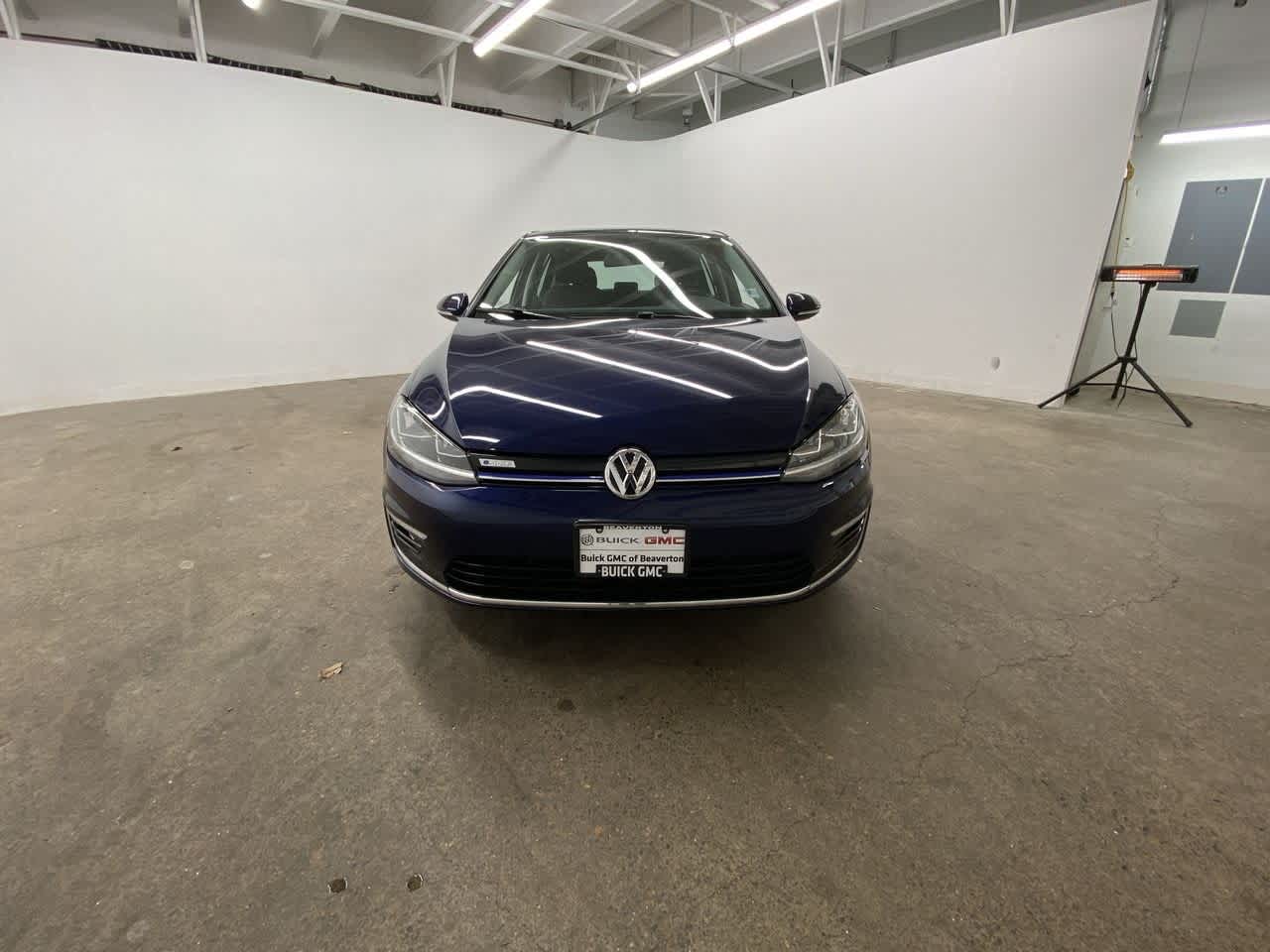 Thumbnail: 2019 Volkswagen e-Golf - 9