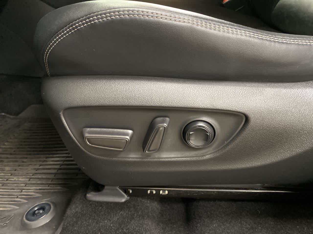 Thumbnail: 2021 Toyota RAV4 - 16