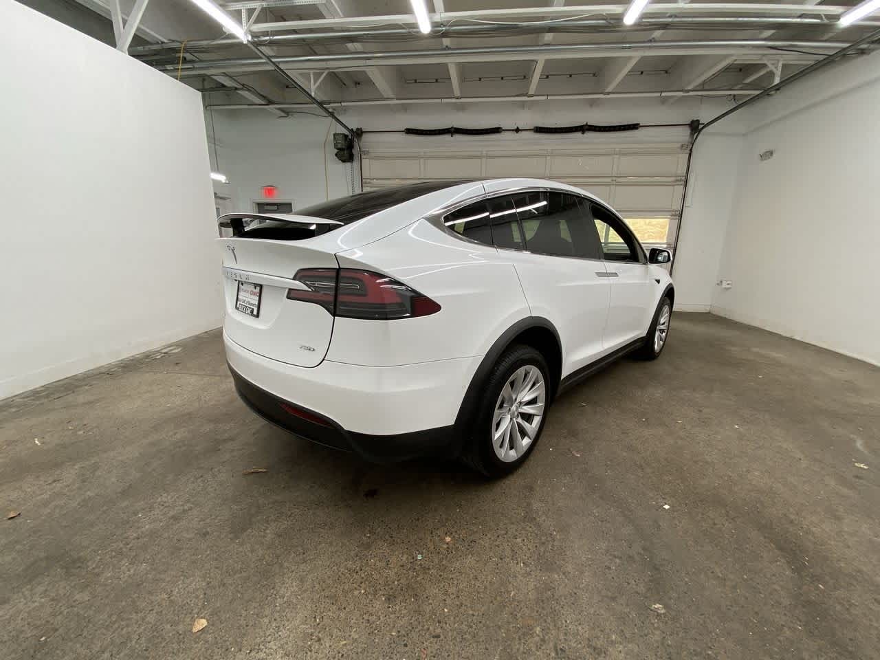Thumbnail: 2017 Tesla Model X - 6