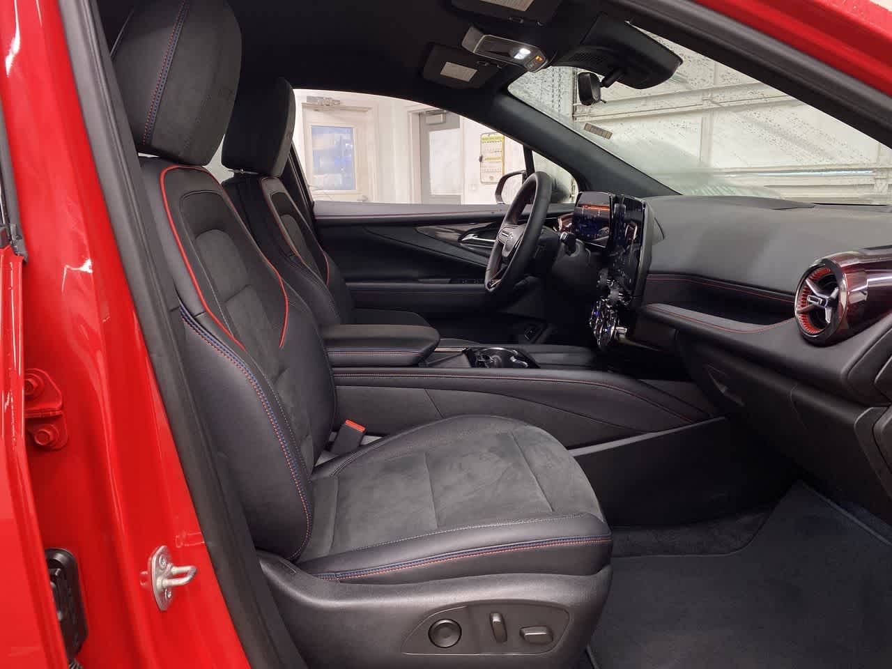 Thumbnail: 2024 Chevrolet Blazer EV - 19