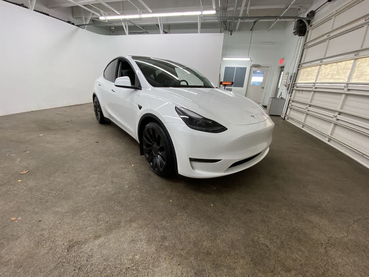 Thumbnail: 2023 Tesla Model Y - 8