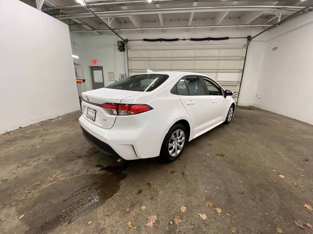 Thumbnail: 2023 Toyota Corolla - 6