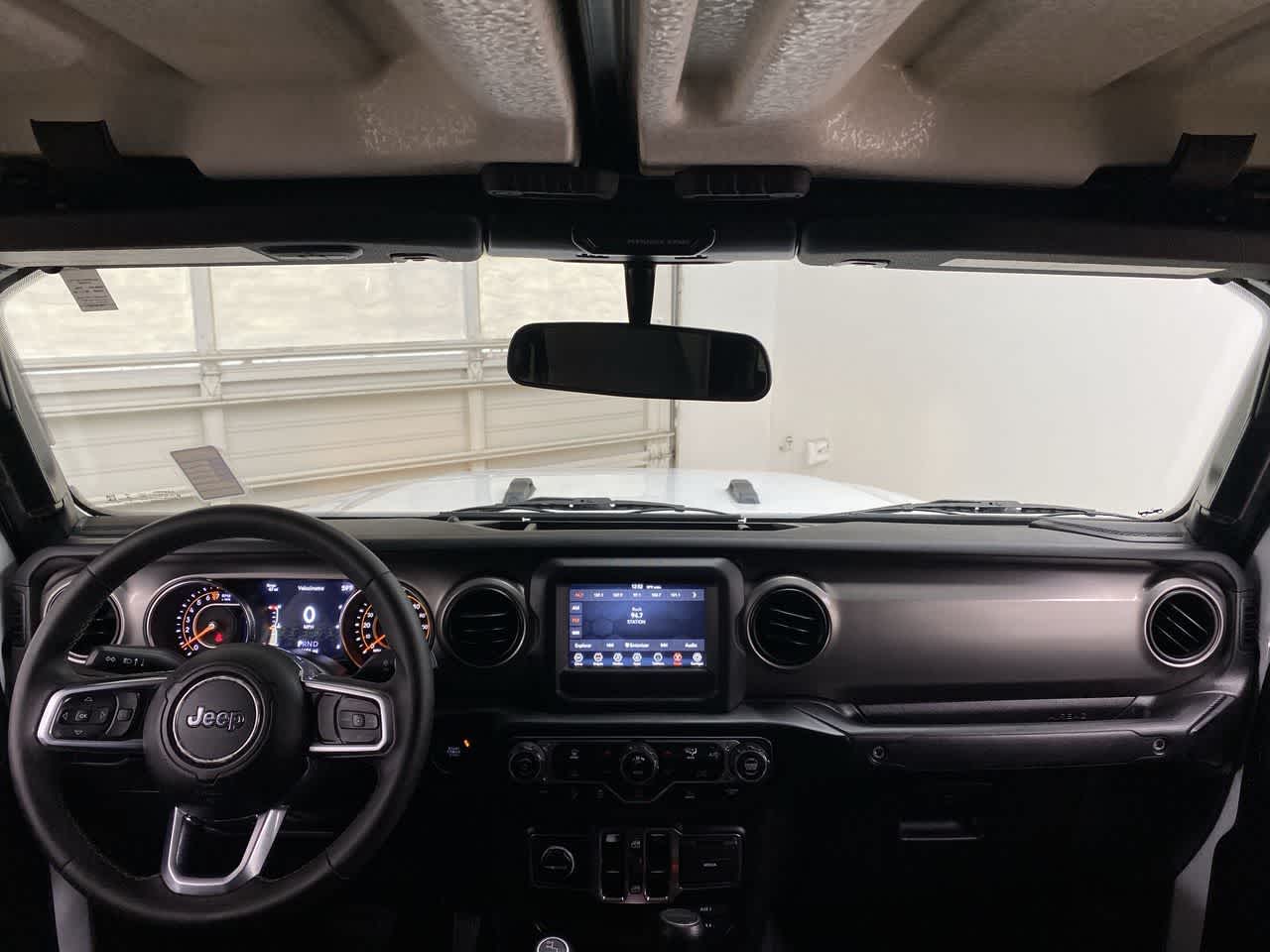 Thumbnail: 2020 Jeep Gladiator - 13